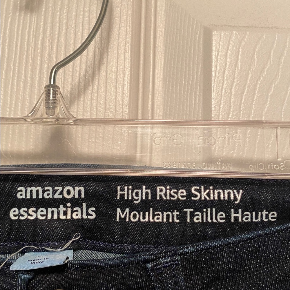 Amazon Essentials Women's High Rise Skinny Dark Indigo Jeans…size 10 - Picture 3 of 6